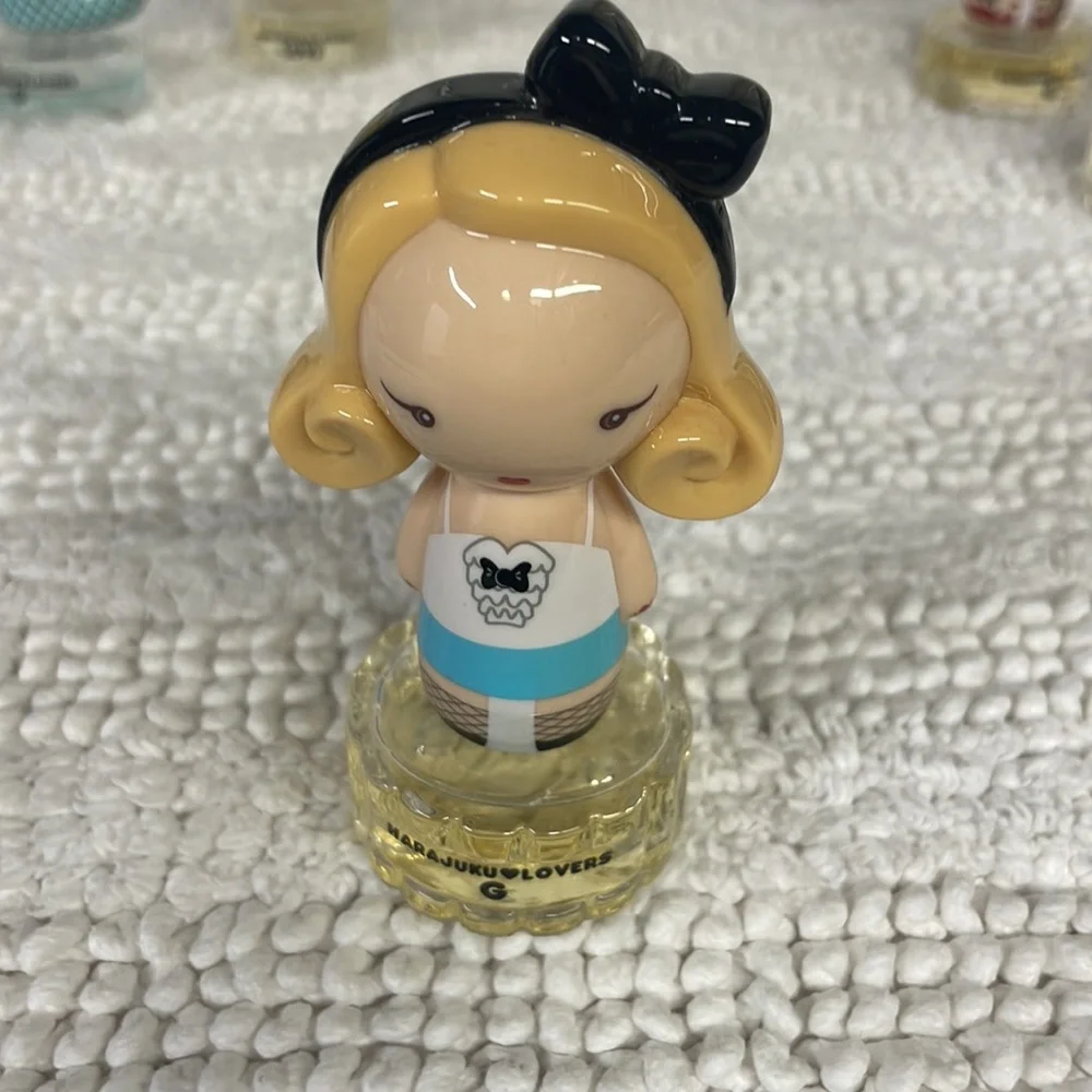 Set of 6 Harajuku Lovers fragance bottles - Picture 5 of 14